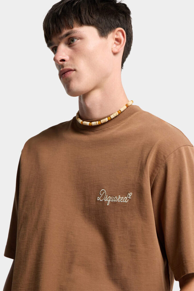 Charakterystyczna koszulka Dsquared2 o luźnym kroju Charakterystyczna koszulka Dsquared2 o luźnym kroju