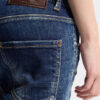 Ciemne jeansy Teddy w stylu buntownika