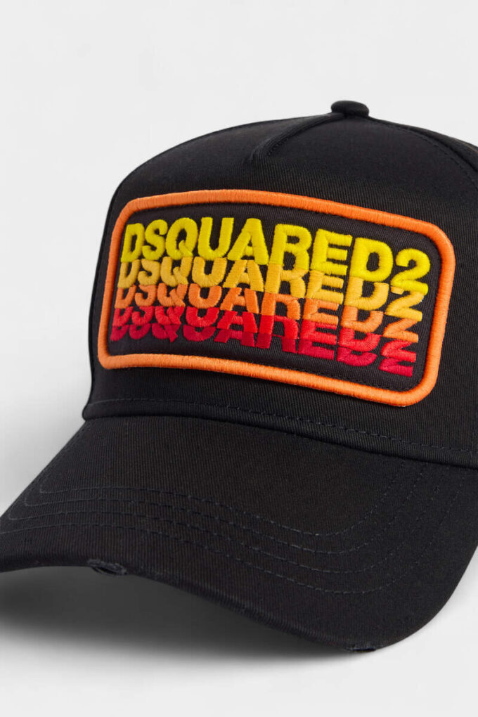 Czapka z daszkiem z naszywką z logo Dsquared2