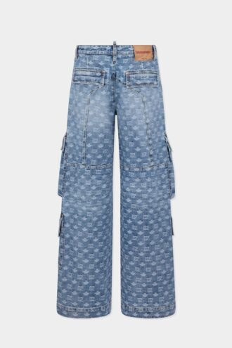 D2 Jeansy cargo z jasnym praniem i monogramem