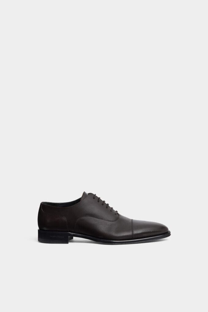 Klasyczne wieczorowe buty typu oxford Klasyczne wieczorowe buty typu oxford