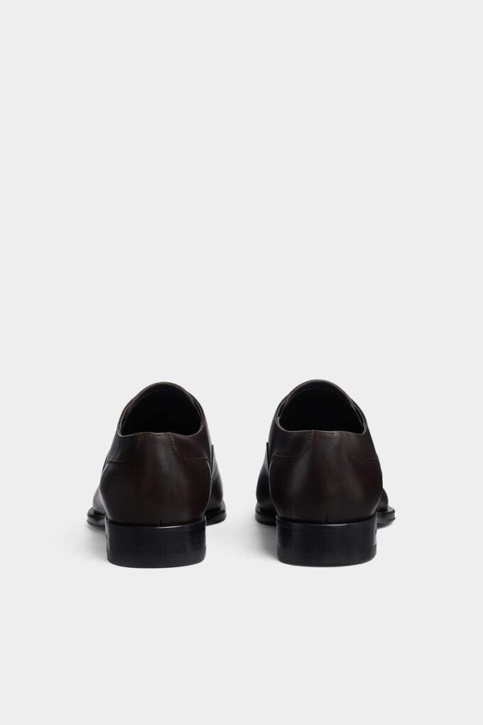 Klasyczne wieczorowe buty typu oxford Klasyczne wieczorowe buty typu oxford