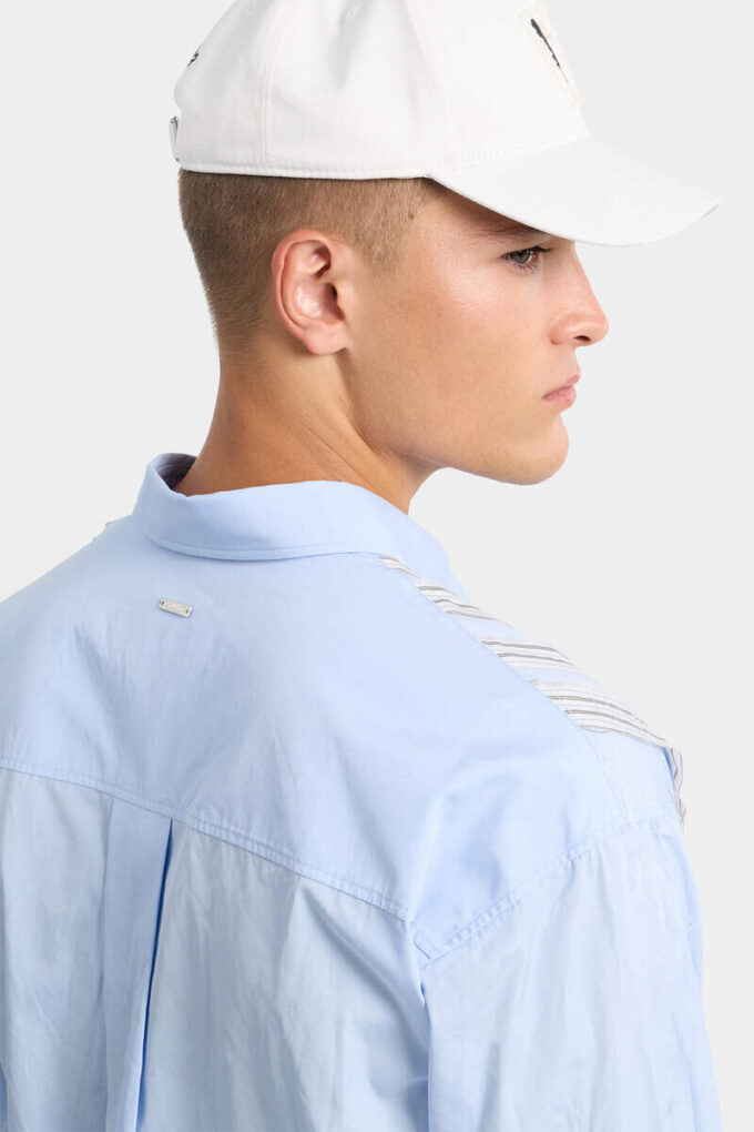 Koszula z obniżonymi ramionami i surowym wykończeniem Koszula z obniżonymi ramionami i surowym wykończeniem