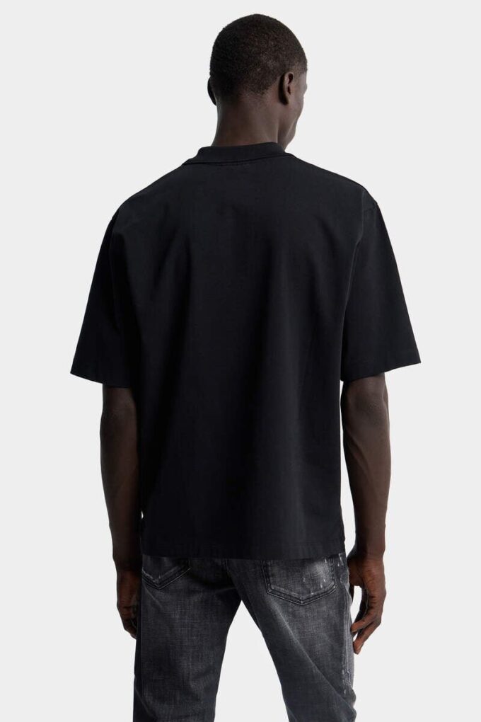 Koszulka polo Dsquared2 w charakterystycznym stylu tenisowym