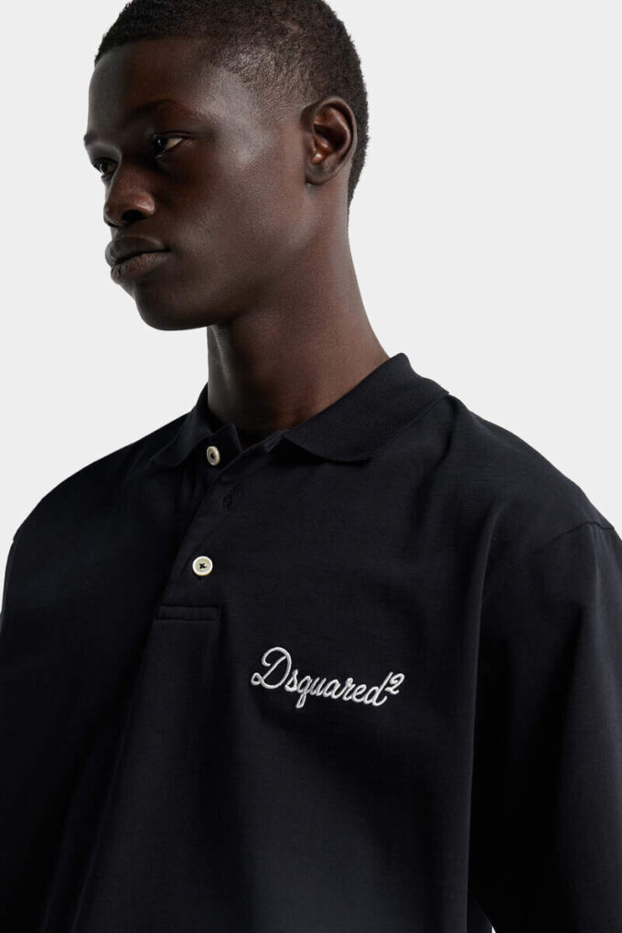Koszulka polo Dsquared2 w charakterystycznym stylu tenisowym