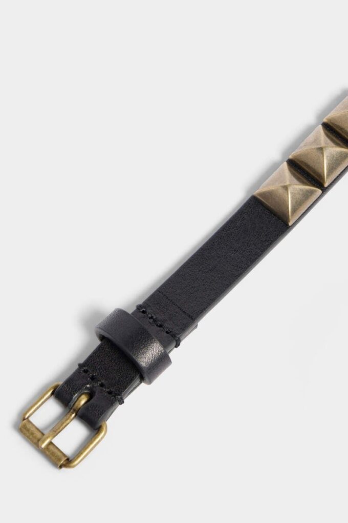 Naszyjnik typu choker z ćwiekami Naszyjnik typu choker z ćwiekami