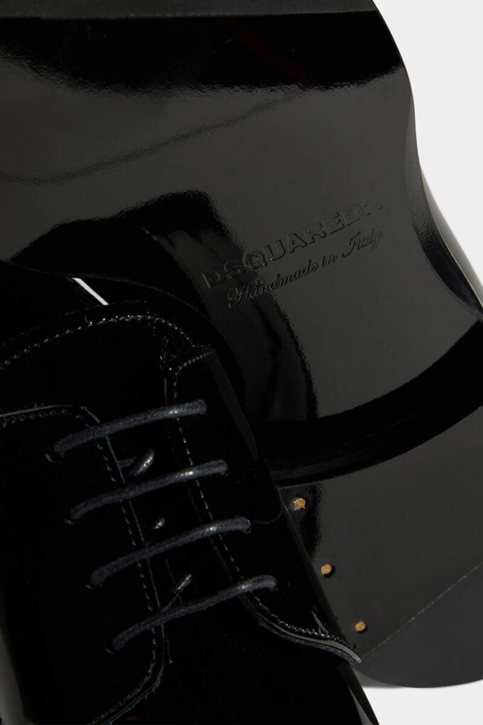 Nowe buty sznurowane w stylu punk