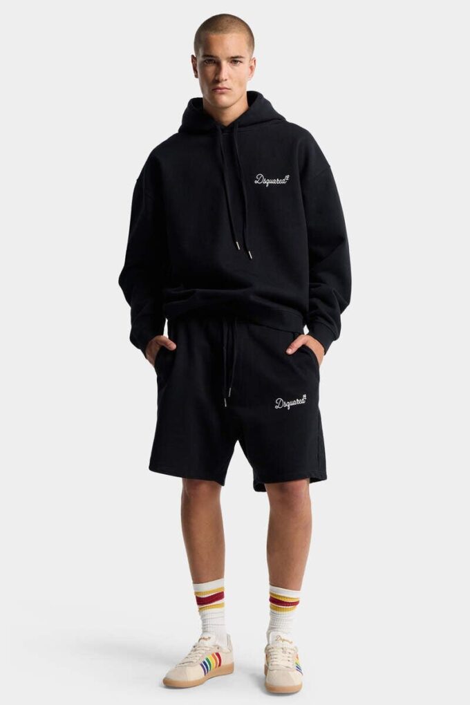 Szorty Dsquared2 o charakterystycznym luźnym kroju